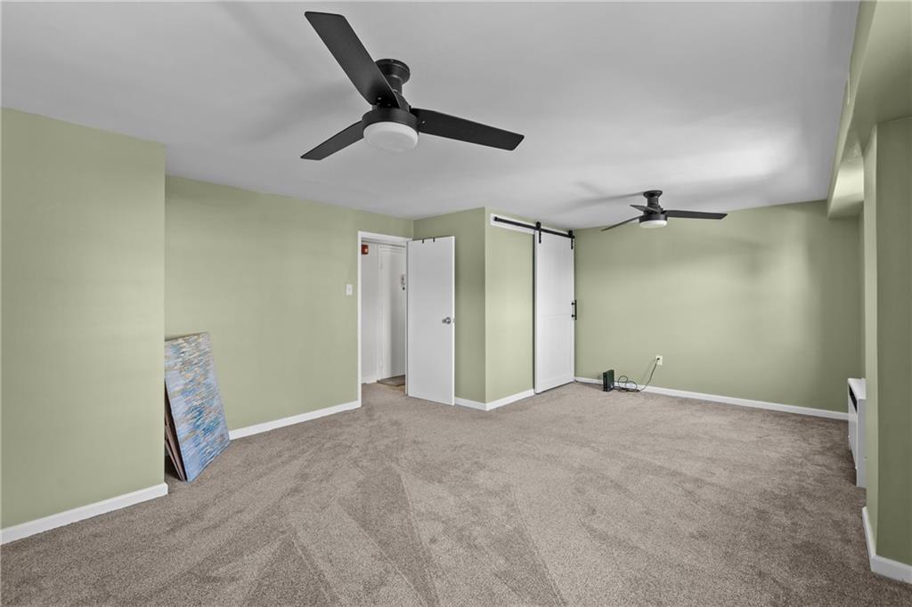4625 Fifth Avenue, Unit 206 Pittsburgh, PA 15213 - Photo 22 of 31 an empty room