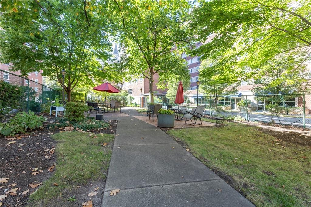 4625 Fifth Avenue, Unit 206 Pittsburgh, PA 15213 - Photo 3 of 31