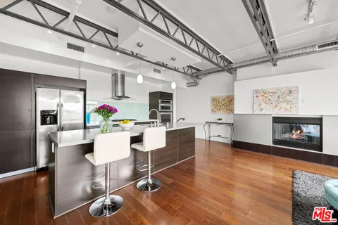 $788,000 | 1250 North Harper Avenue, Unit 414, West Hollywood, CA 90046