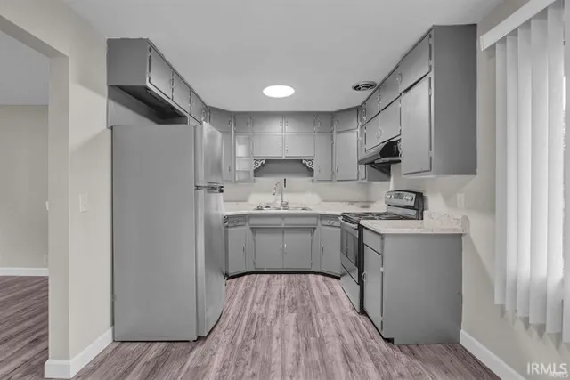 $1,975 | 522 West Green Road, Bloomington, IN 47403