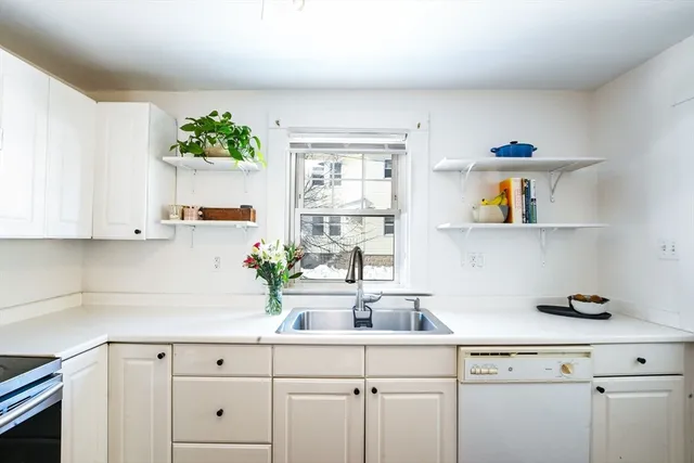 $379,900 | 111 Fruit Street, New Bedford, MA 02740