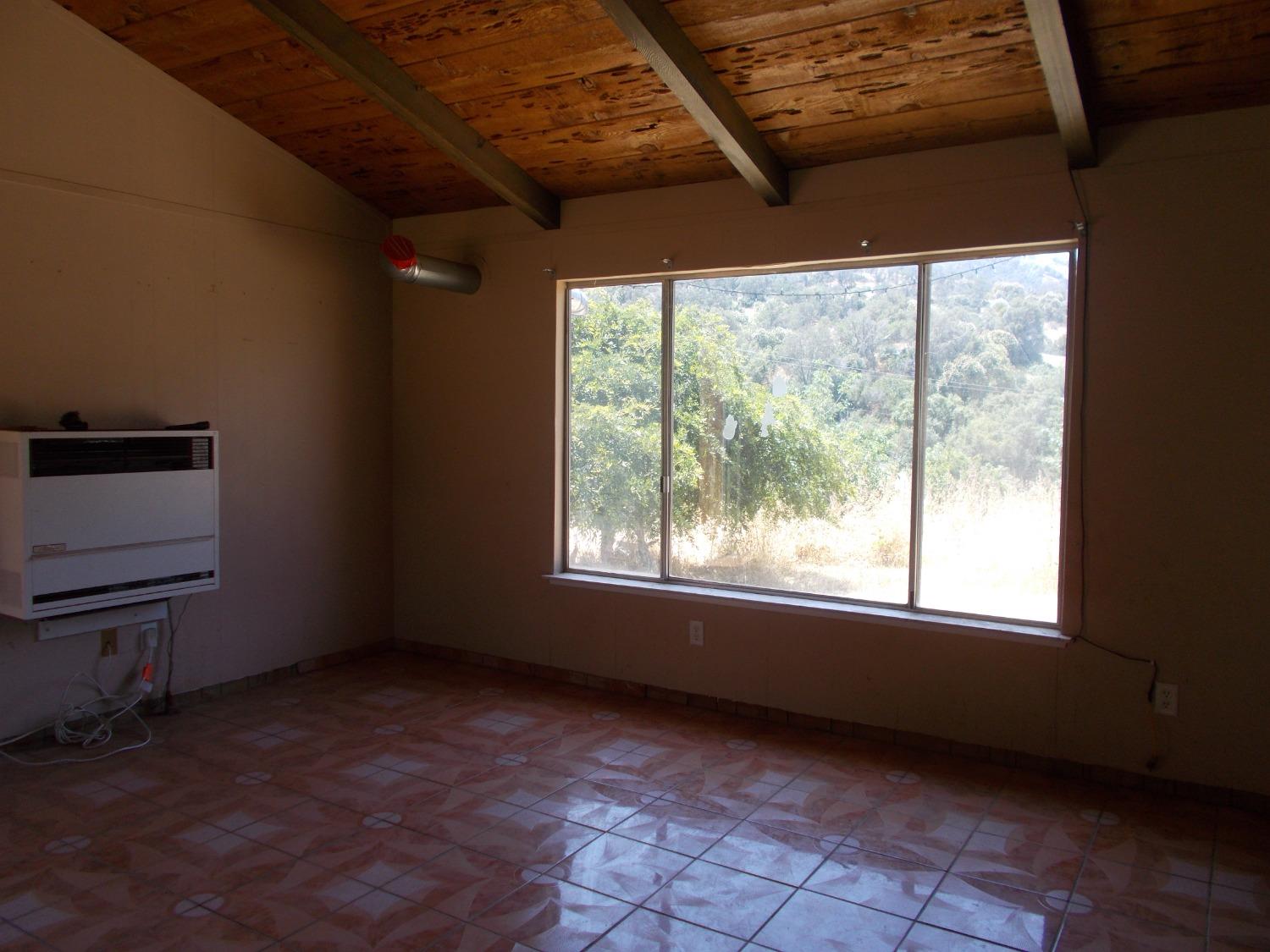 39370 Squaw Valley Road Squaw Valley, CA 93675 - Photo 11 of 25 Gallery Image 11