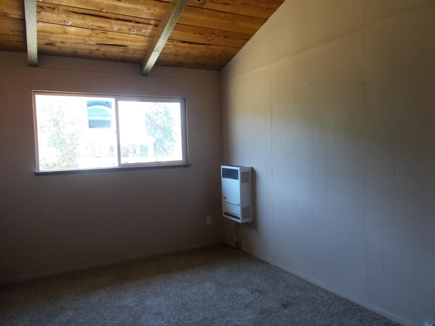 39370 Squaw Valley Road Squaw Valley, CA 93675 - Photo 14 of 25 Gallery Image 14