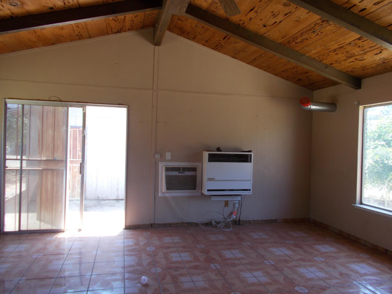 39370 Squaw Valley Road Squaw Valley, CA 93675 - Photo 16 of 25 Gallery Image 16