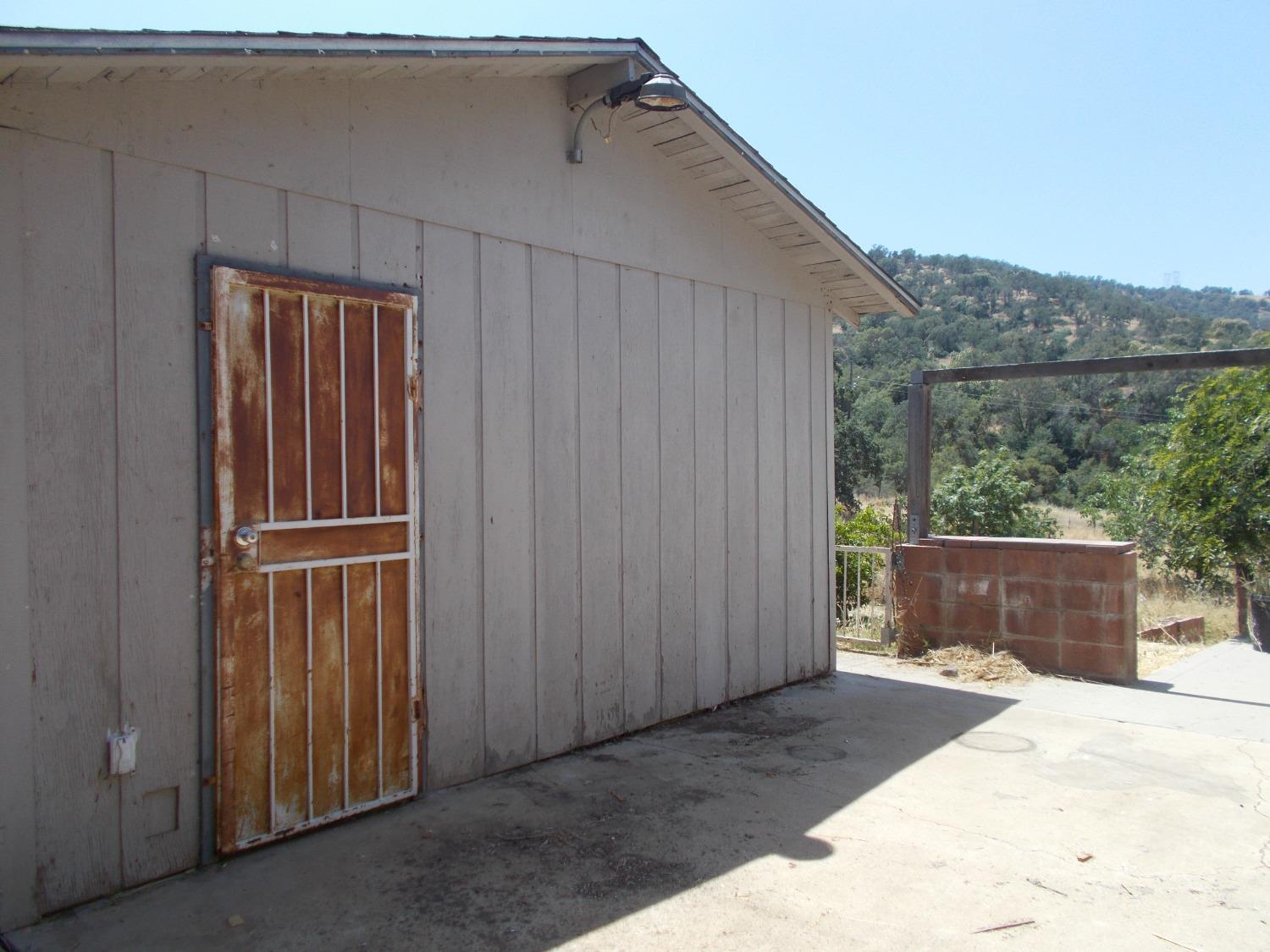 39370 Squaw Valley Road Squaw Valley, CA 93675 - Photo 18 of 25 Gallery Image 18
