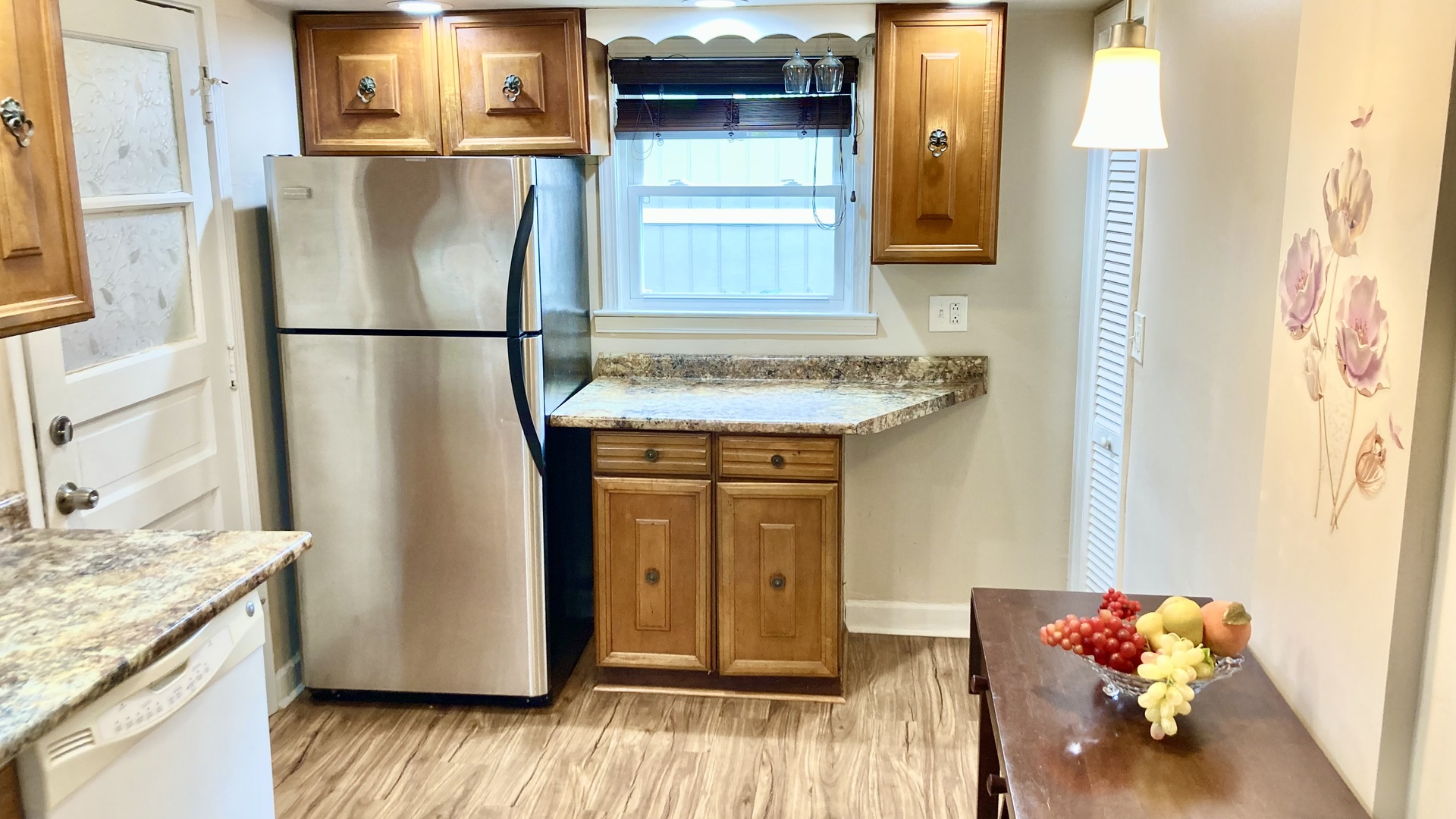 207 Village Road Hinsdale, IL 60521 - Photo 7 of 20