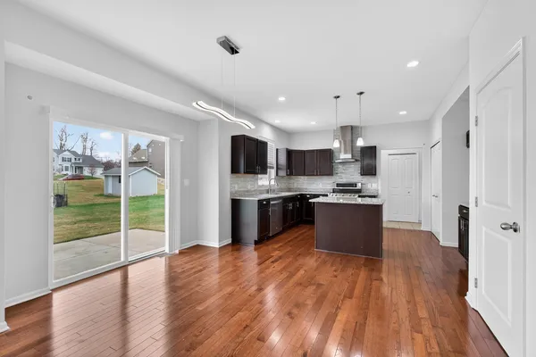 $369,900 | 820 Tanglewood Drive, Jackson, MI 49203