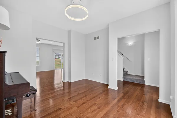 $369,900 | 820 Tanglewood Drive, Jackson, MI 49203