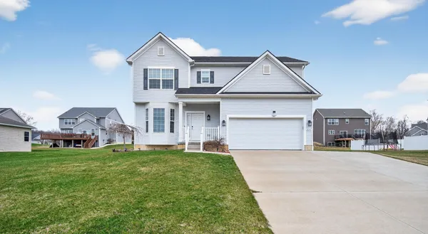 $369,900 | 820 Tanglewood Drive, Jackson, MI 49203