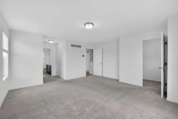 $369,900 | 820 Tanglewood Drive, Jackson, MI 49203