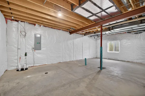 $369,900 | 820 Tanglewood Drive, Jackson, MI 49203