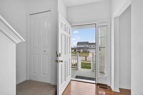 $369,900 | 820 Tanglewood Drive, Jackson, MI 49203