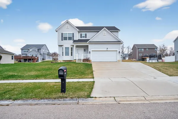 $369,900 | 820 Tanglewood Drive, Jackson, MI 49203