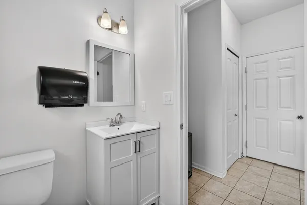 $369,900 | 820 Tanglewood Drive, Jackson, MI 49203