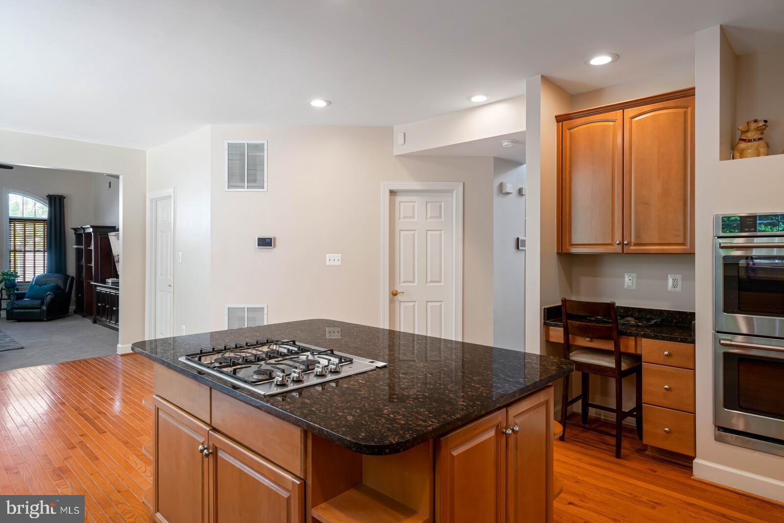18629 Kerill Road Triangle, VA 22172 - Photo 21 of 52 Kitchen