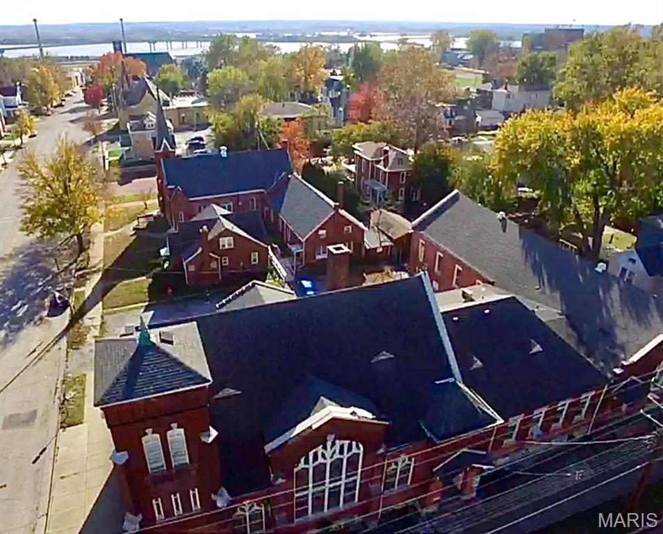 720 Henry Street Alton, IL 62002 - Photo 10 of 43