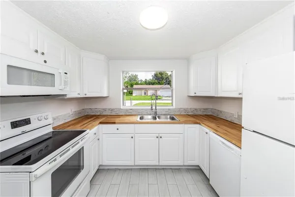 $1,750 | 15 Palmira Road, DeBary, FL 32713