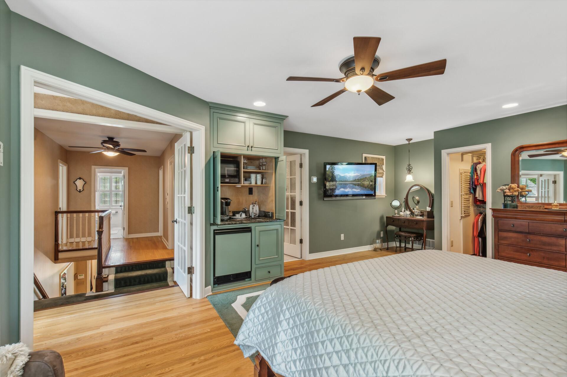 509 Blake Road South Hopkins, MN 55343 - Photo 24 of 52 Gallery Image 24
