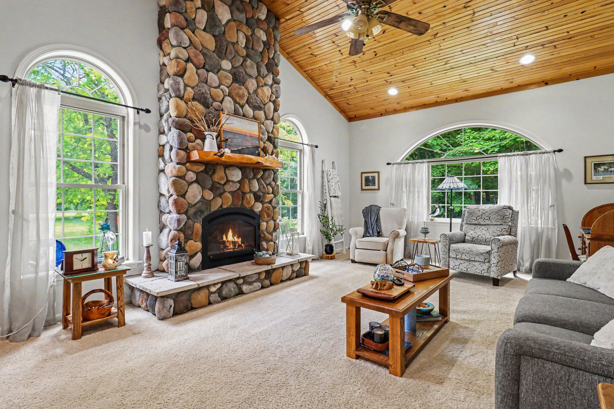 7245 River Road Evart, MI 49631 - Photo 5 of 21 010_file_3700
