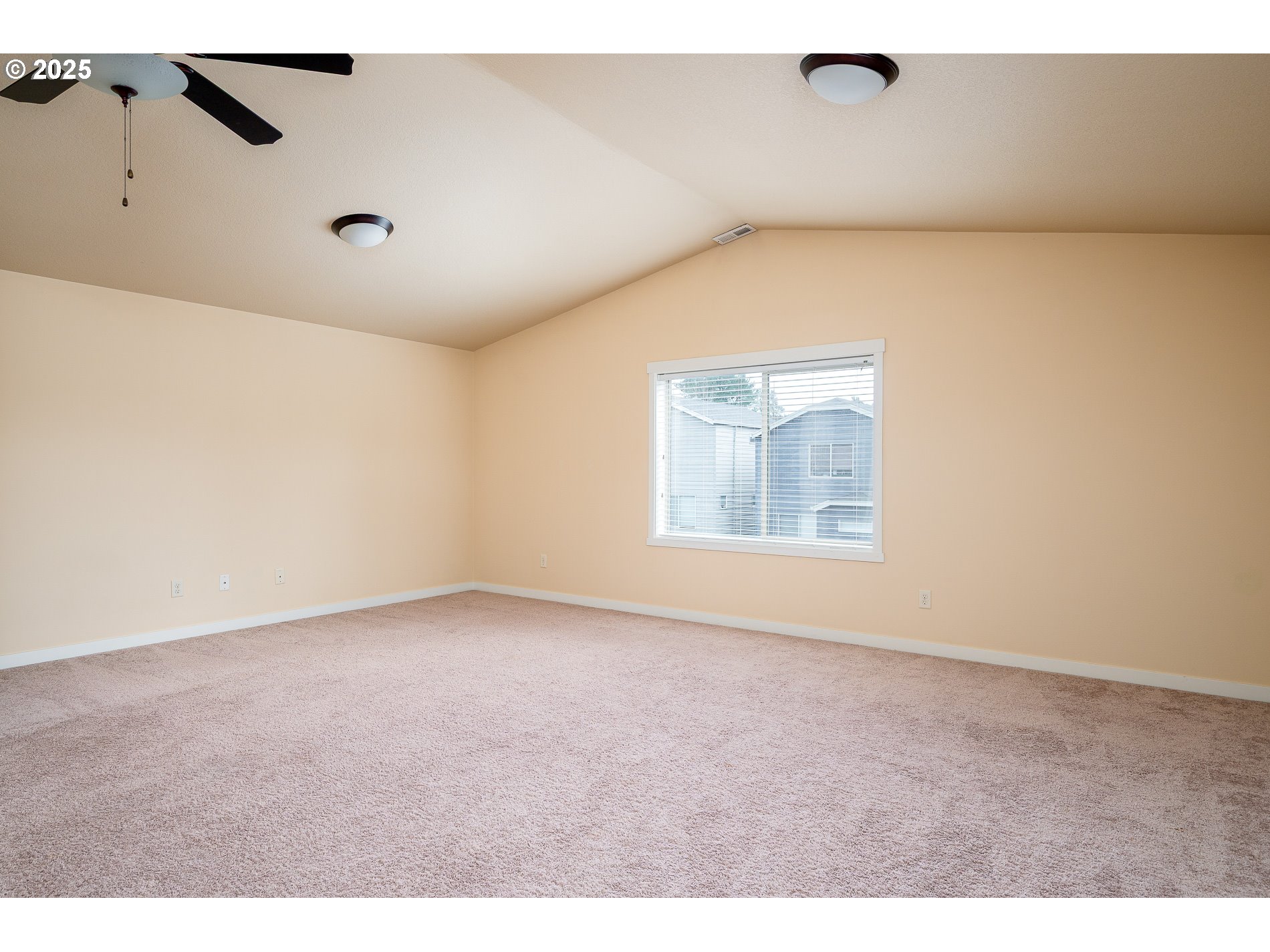 17550 Southwest Vanguard Lane Beaverton, OR 97007 - Photo 34 of 44