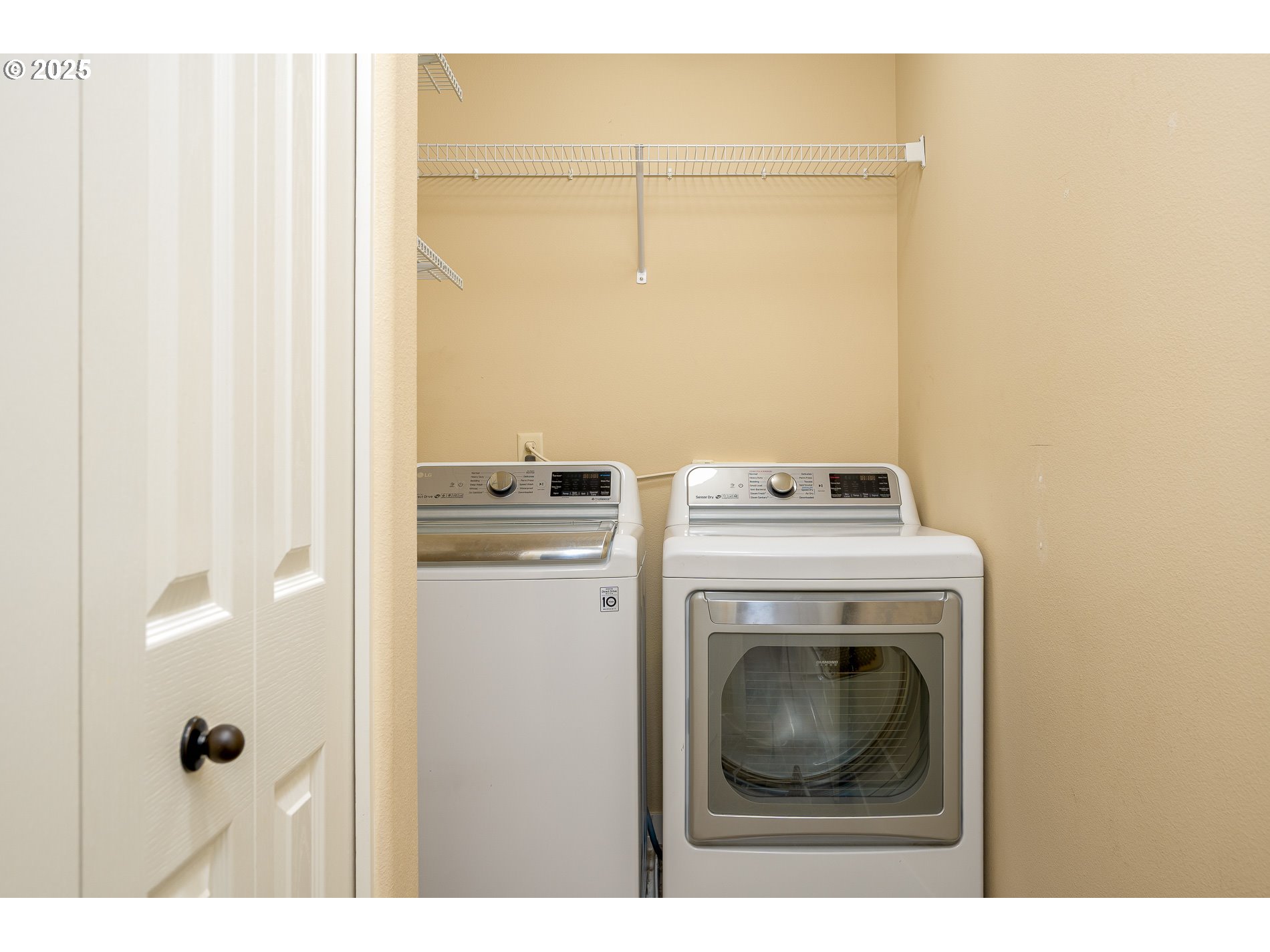 17550 Southwest Vanguard Lane Beaverton, OR 97007 - Photo 37 of 44