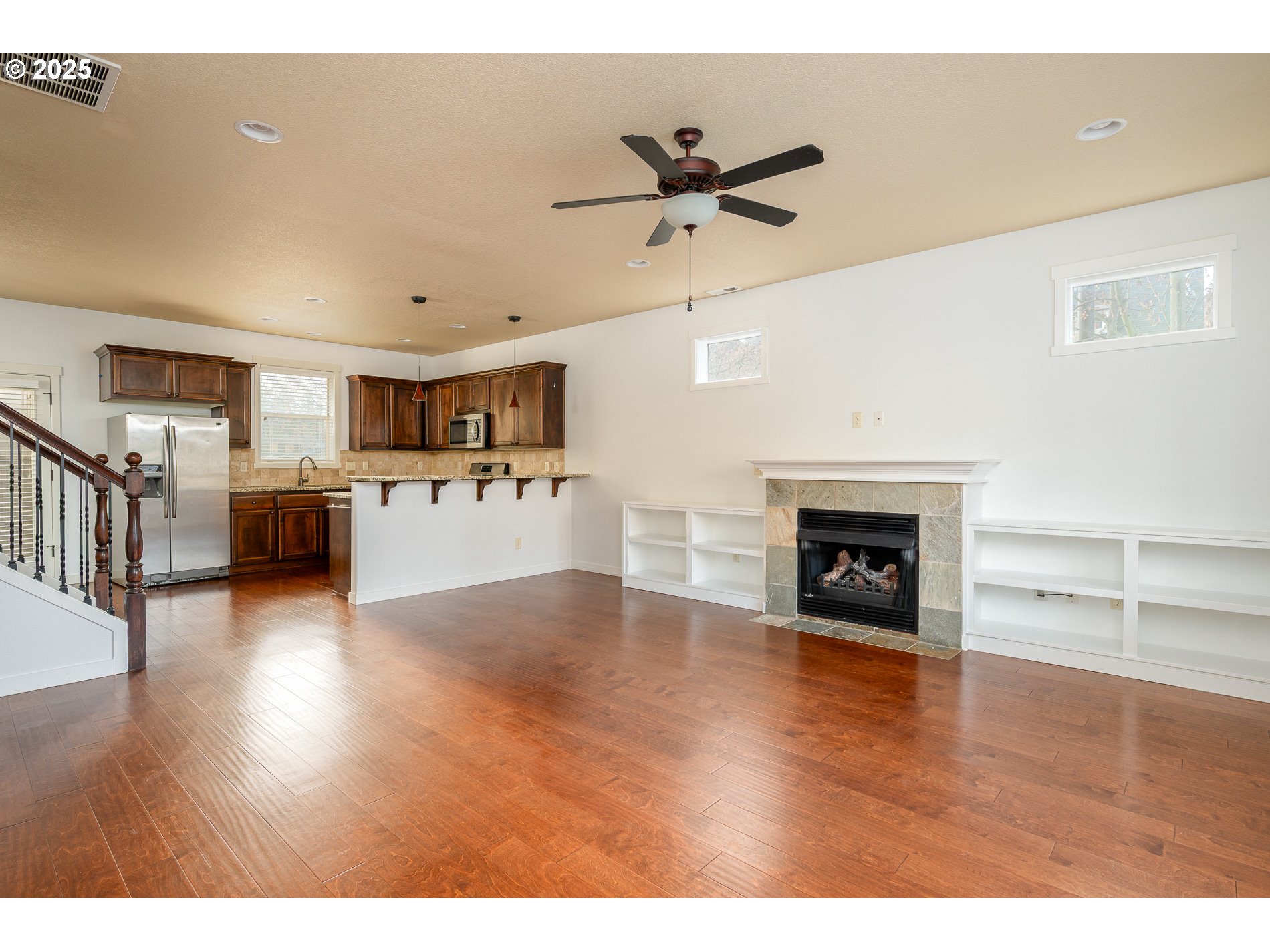 17550 Southwest Vanguard Lane Beaverton, OR 97007 - Photo 4 of 44