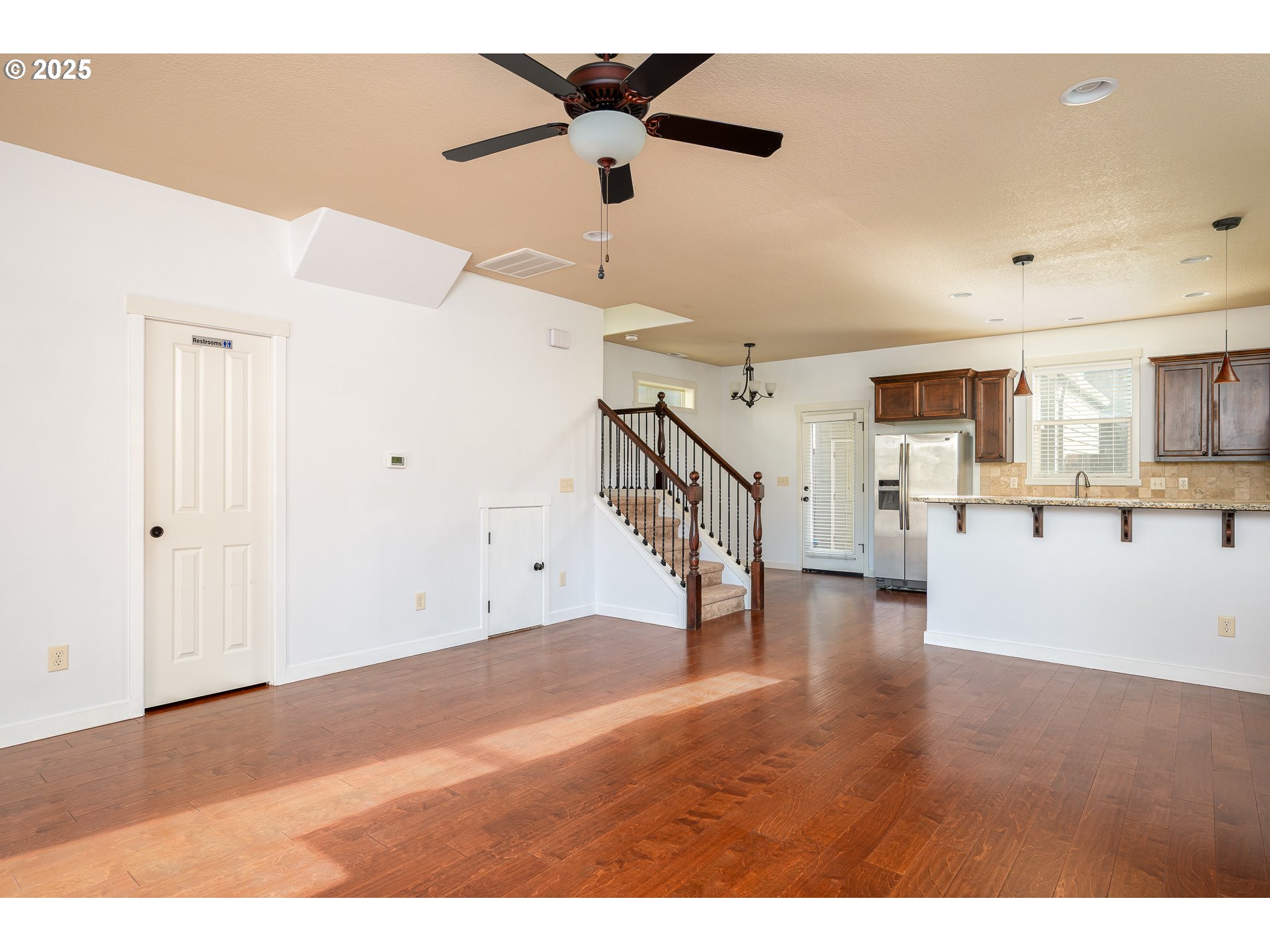 17550 Southwest Vanguard Lane Beaverton, OR 97007 - Photo 6 of 44