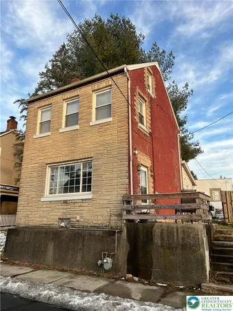 $2,000 | 139 Main Street, Hellertown, PA 18055