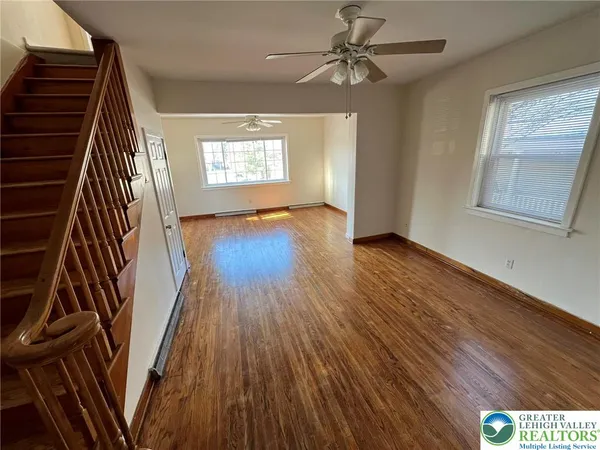 $2,000 | 139 Main Street, Hellertown, PA 18055