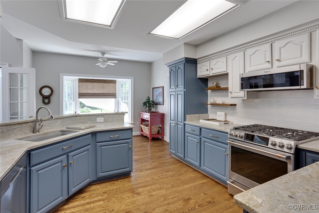 2104 Apple Grove Road Mineral, VA 23117 - Photo 8 of 45 Kitchen with appliances with stainless steel finis