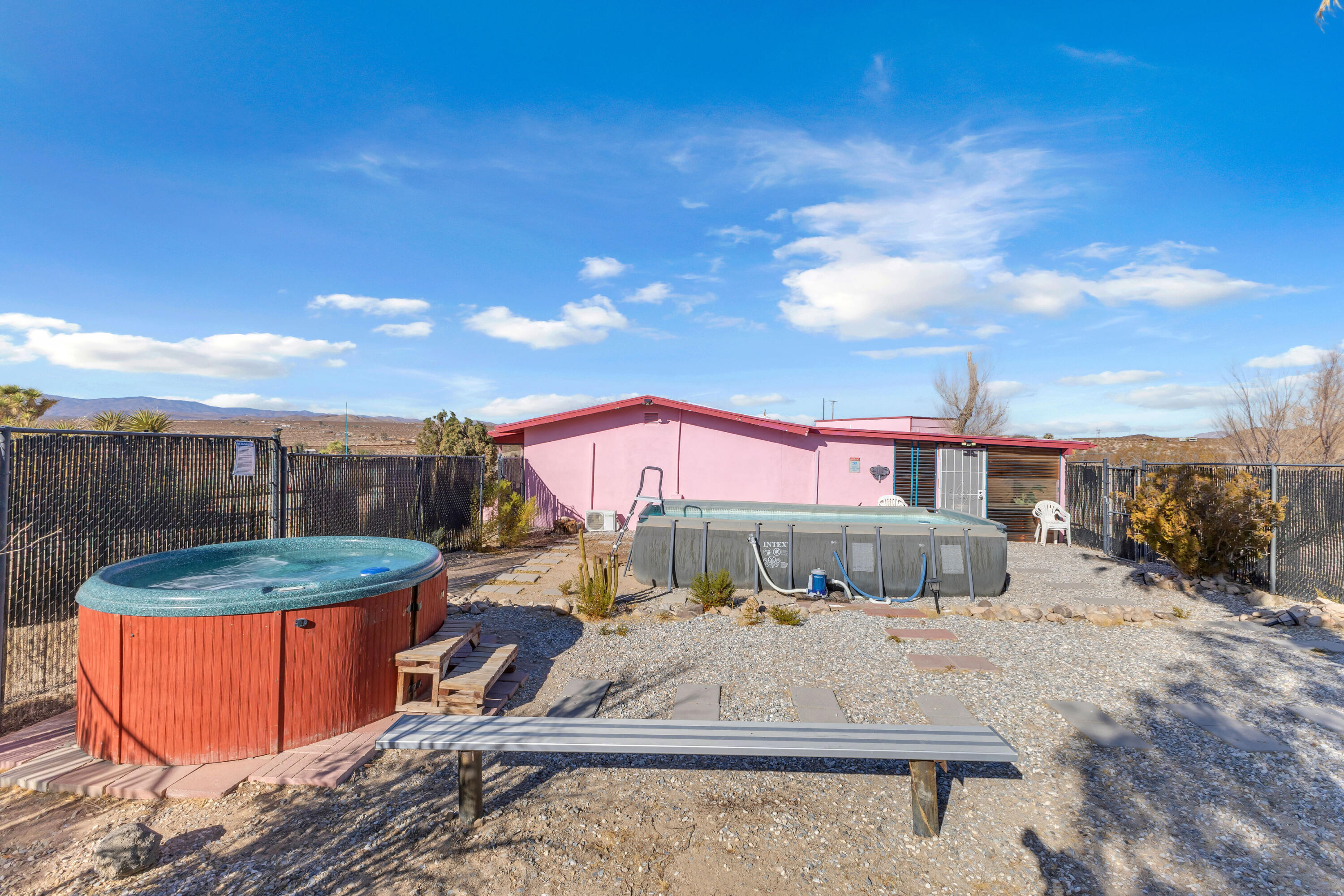 2642 Star Lane Joshua Tree, CA 92252 - Photo 44 of 76 a view of a backyard