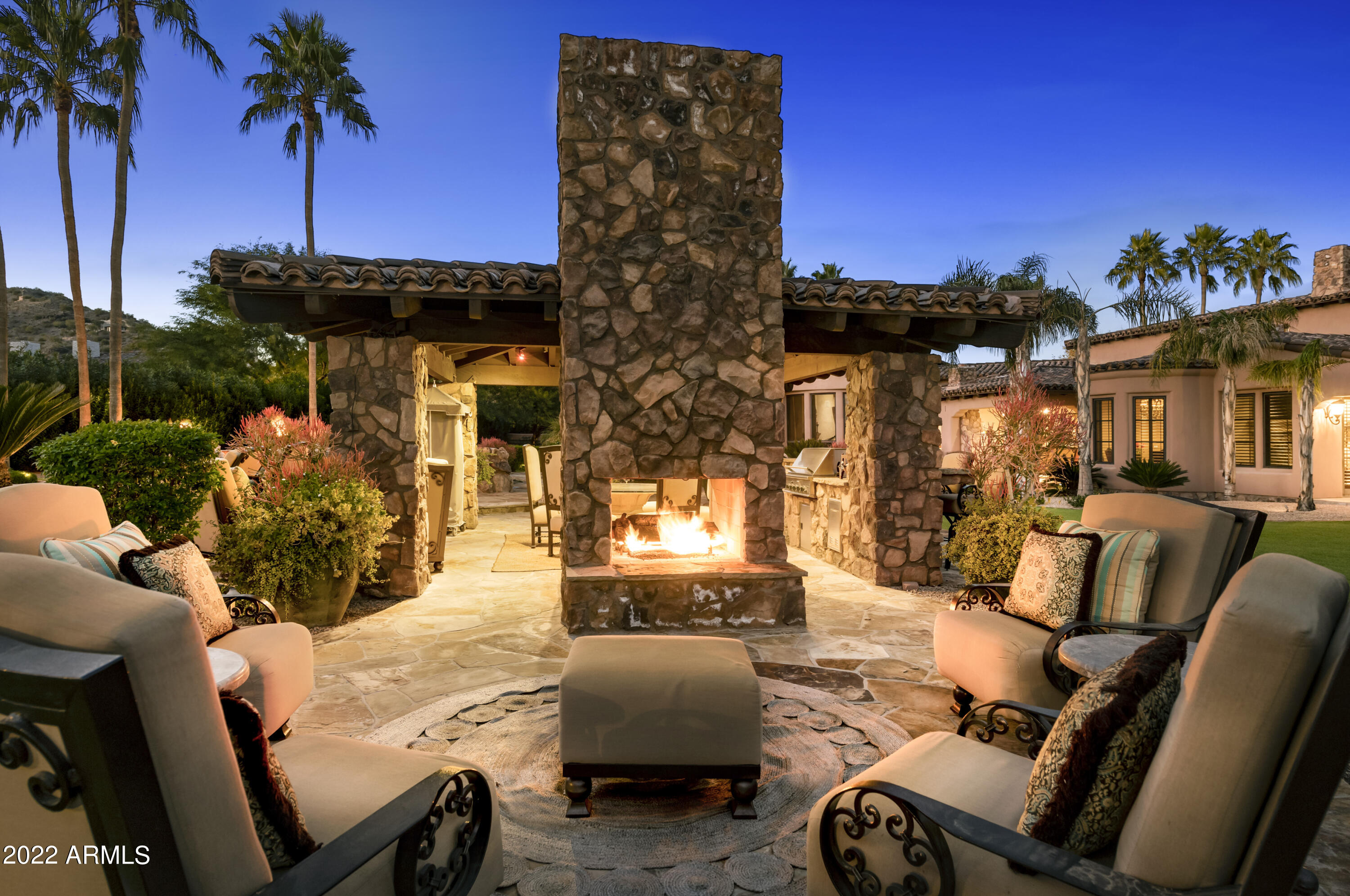 6683 East Judson Road Paradise Valley, AZ 85253 - Photo 16 of 78 078_Fireside Ramada at Twilight
