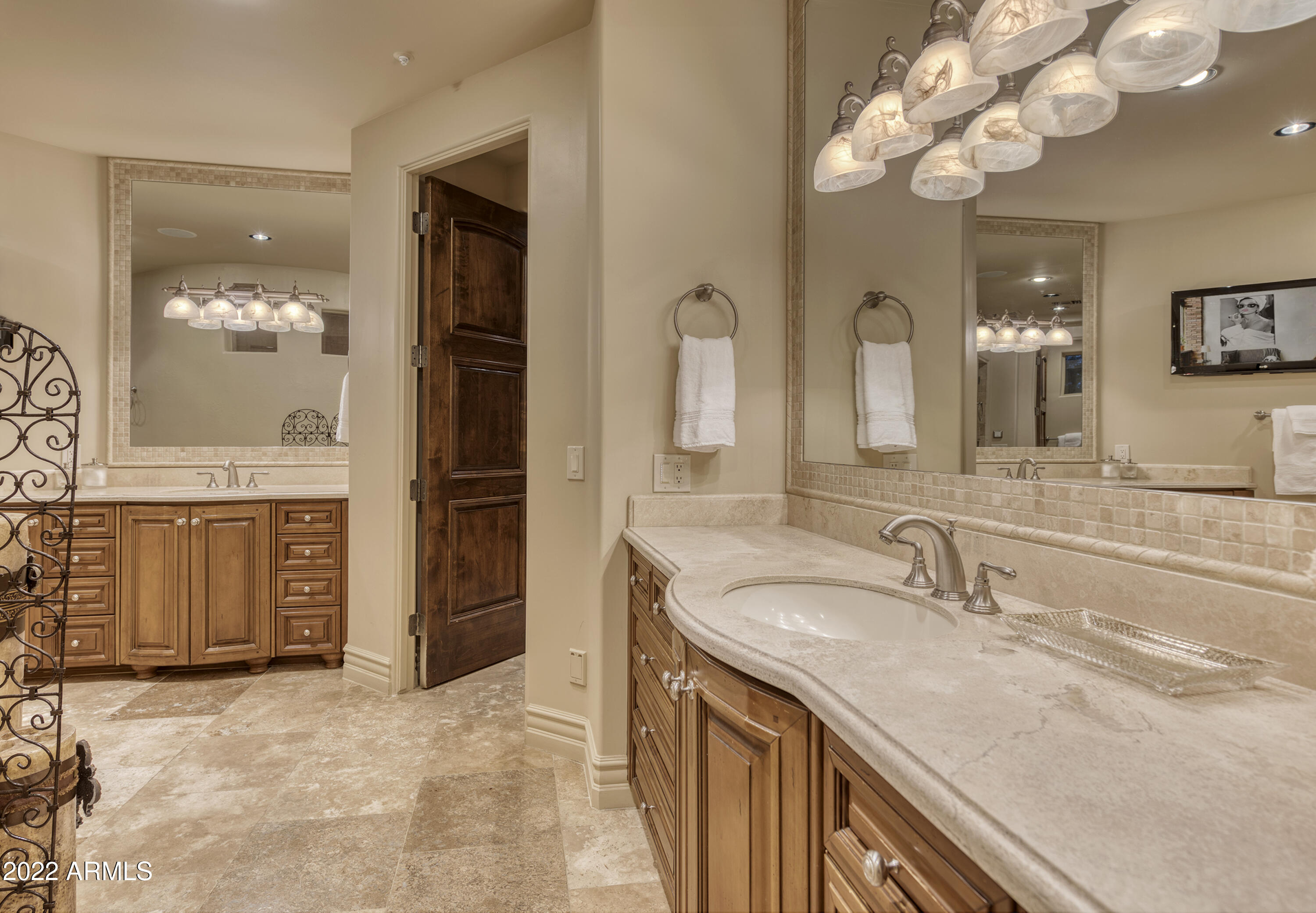 6683 East Judson Road Paradise Valley, AZ 85253 - Photo 45 of 78 041_Master Bathroom
