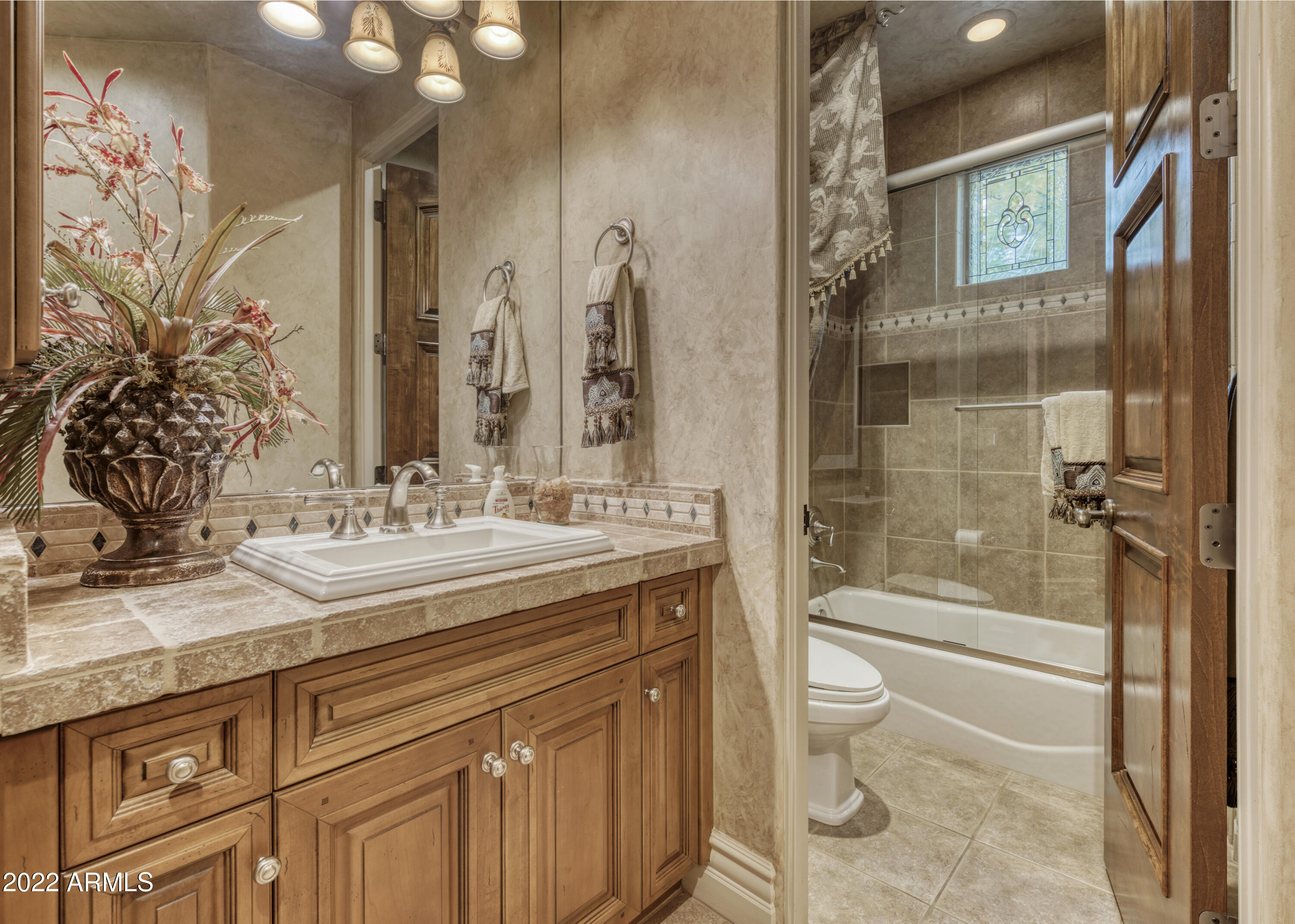 6683 East Judson Road Paradise Valley, AZ 85253 - Photo 71 of 78 064_Bathroom 5 Ensuite