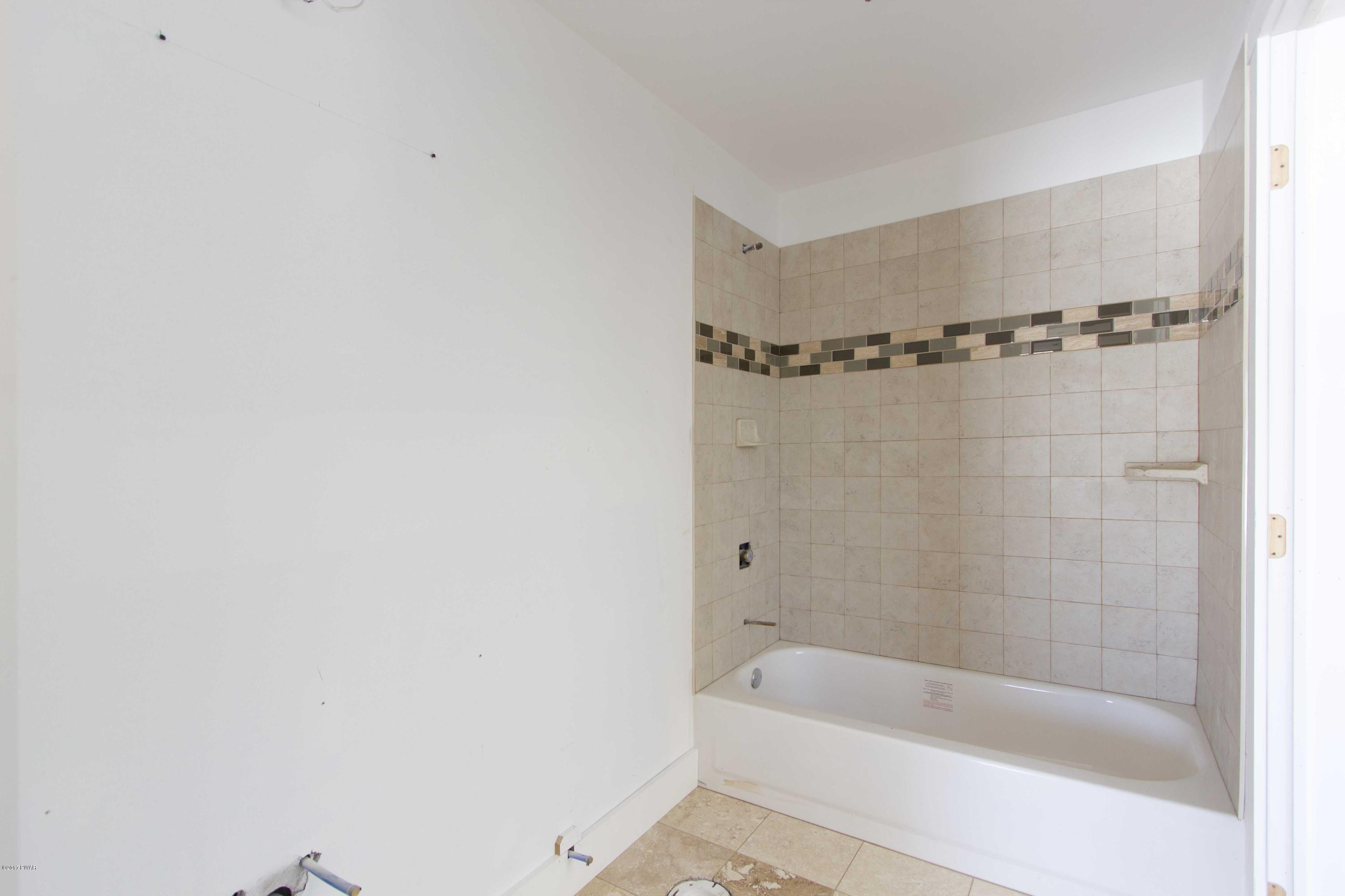 7 Rabbit Run Milford, PA 18337 - Photo 13 of 19