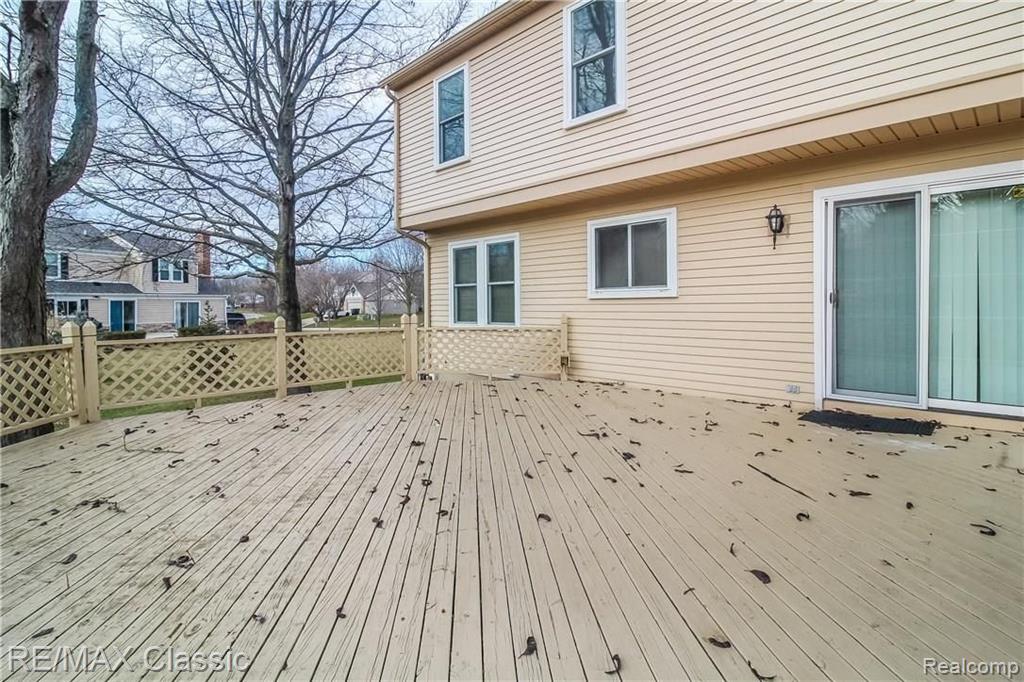 2247 Stonington Lane Rochester, MI 48306 - Photo 26 of 28