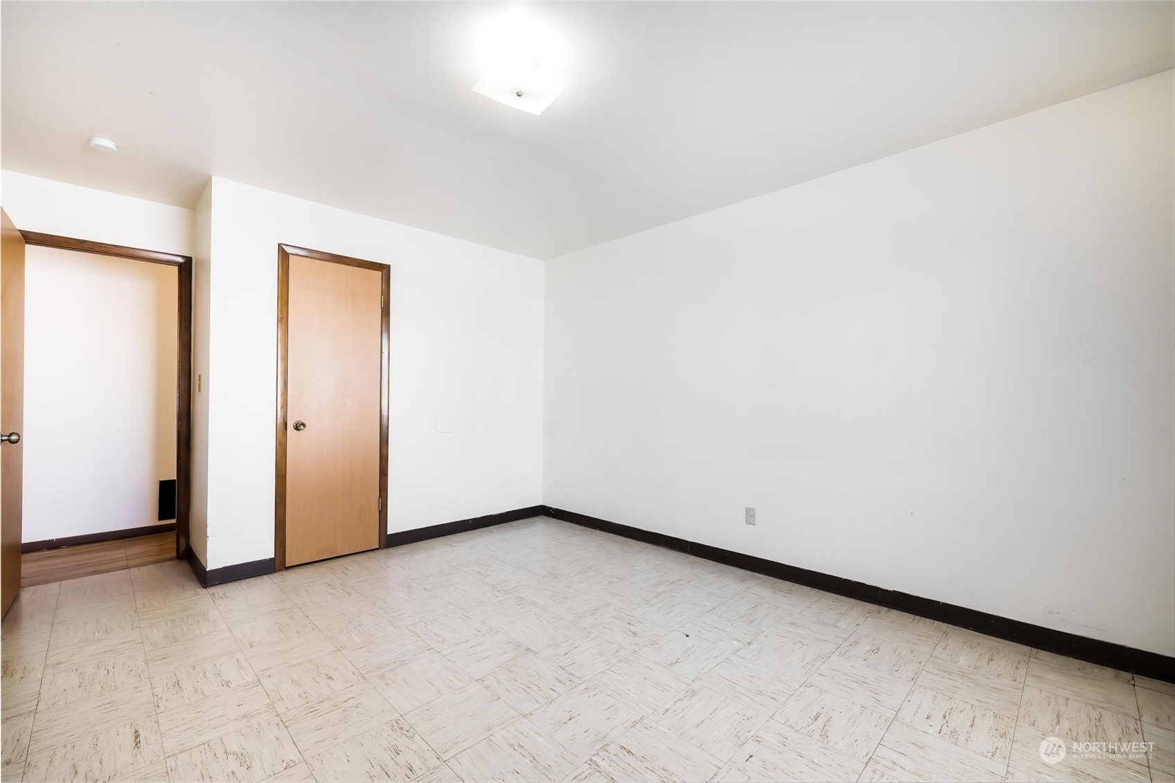 1310 Pershing Road Moses Lake, WA 98837 - Photo 13 of 17 Gallery Image 13