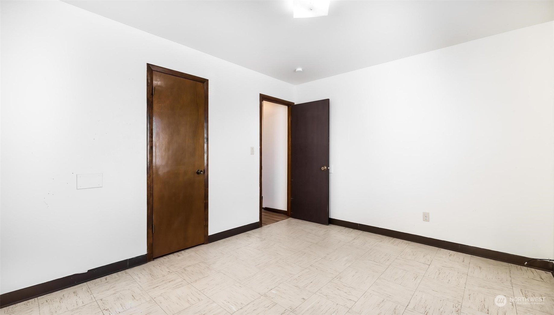 1310 Pershing Road Moses Lake, WA 98837 - Photo 15 of 17 Gallery Image 15