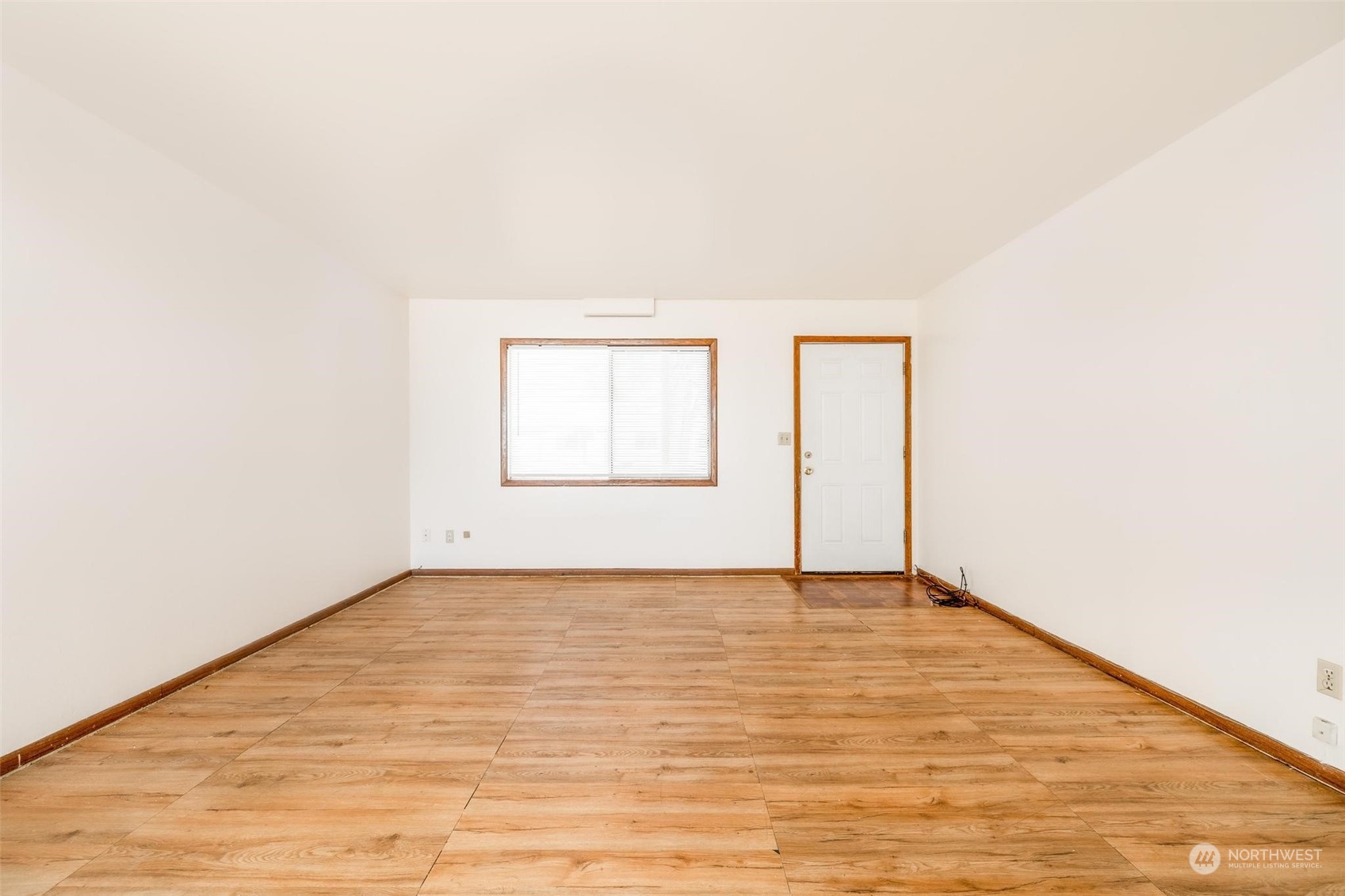 1310 Pershing Road Moses Lake, WA 98837 - Photo 5 of 17 Gallery Image 5