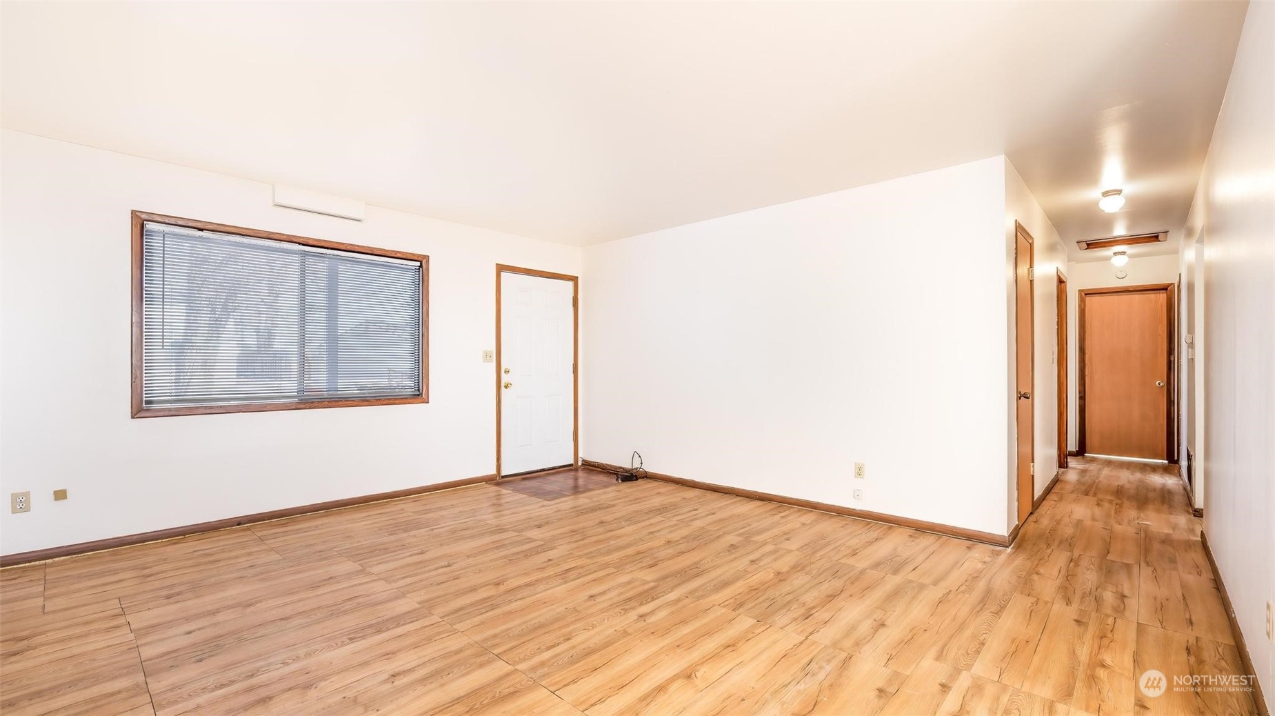 1310 Pershing Road Moses Lake, WA 98837 - Photo 7 of 17 Gallery Image 7