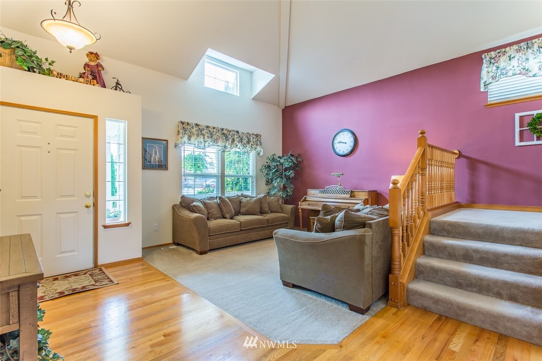 14216 Southeast 198th Street Renton, WA 98058 - Photo 4 of 24 Gallery Image 4