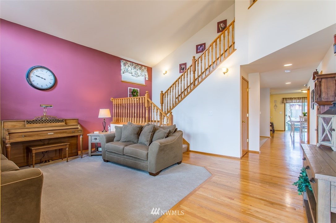 14216 Southeast 198th Street Renton, WA 98058 - Photo 5 of 24 Gallery Image 5