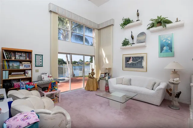 $615,000 | 13950 Oak Ridge Drive, Davie, FL 33325