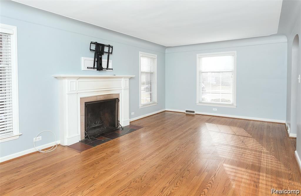 432 Roland Road Grosse Pointe Farms, MI 48236 - Photo 4 of 39
