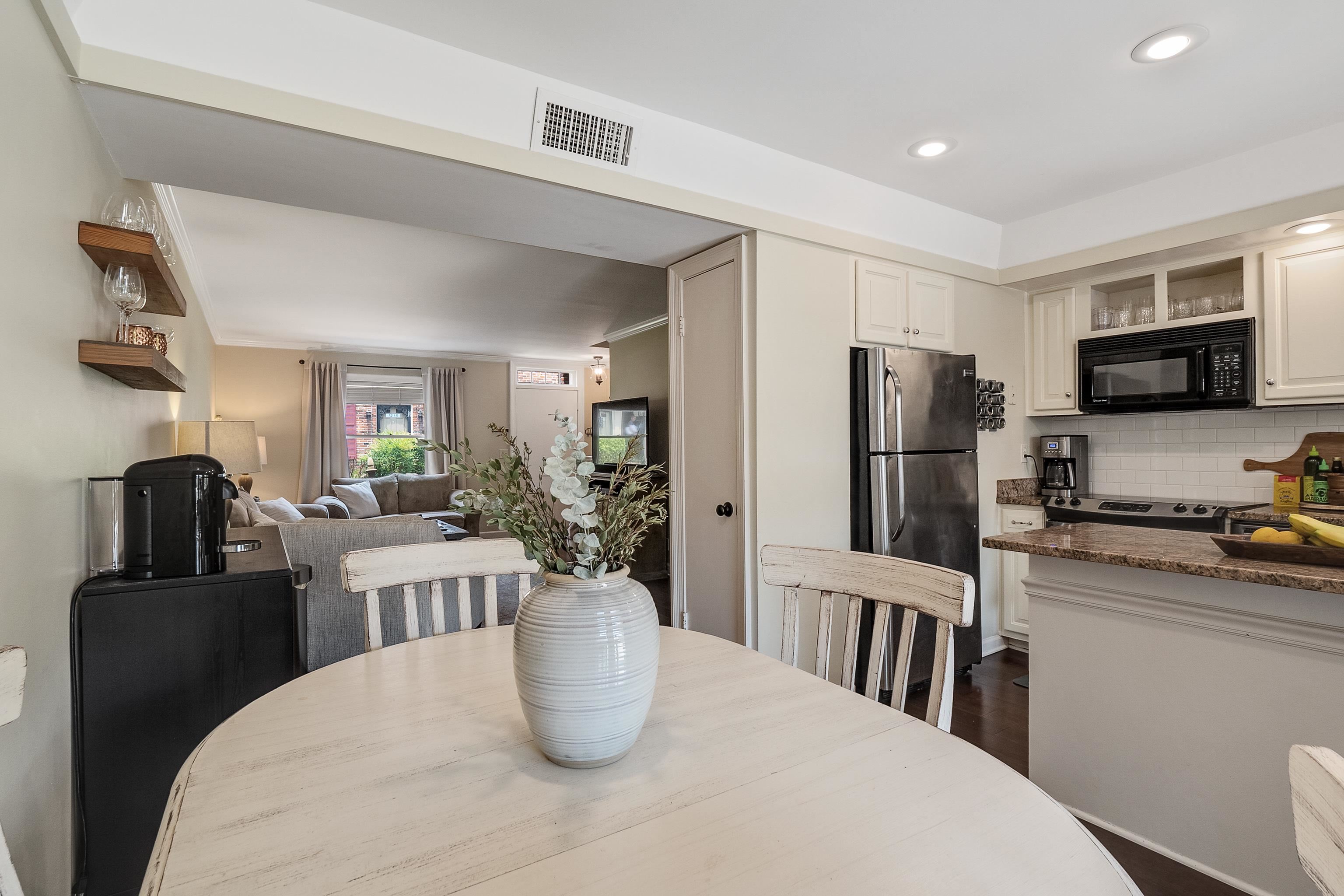 1237 Chamberlain Drive, Unit 1237 Memphis, TN 38119 - Photo 15 of 25 a kitchen with a refrigerator and a stove top oven