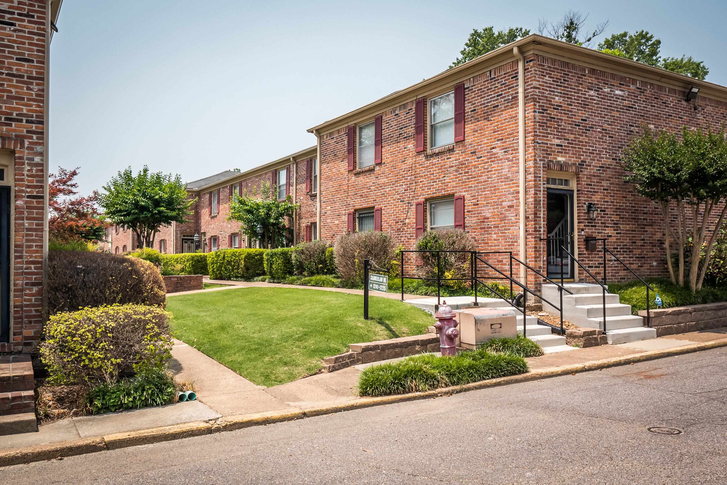1237 Chamberlain Drive, Unit 1237 Memphis, TN 38119 - Photo 24 of 25 front view of house with a yard