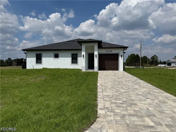 $1,650 | 1262 Best Avenue, Fort Myers, FL 33913