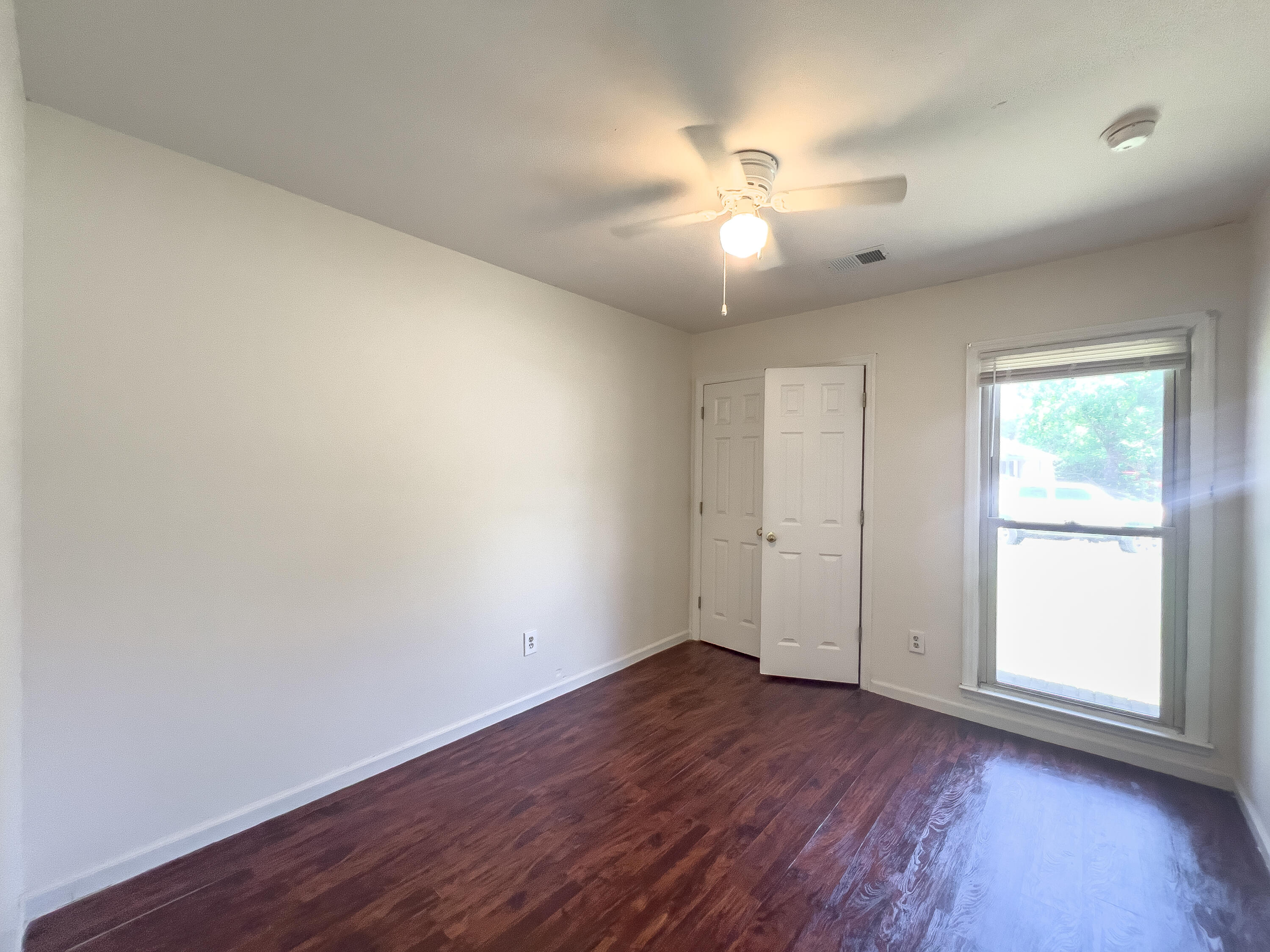 215 Ruffin Road Summerville, SC 29486 - Photo 5 of 13 IMG_4739