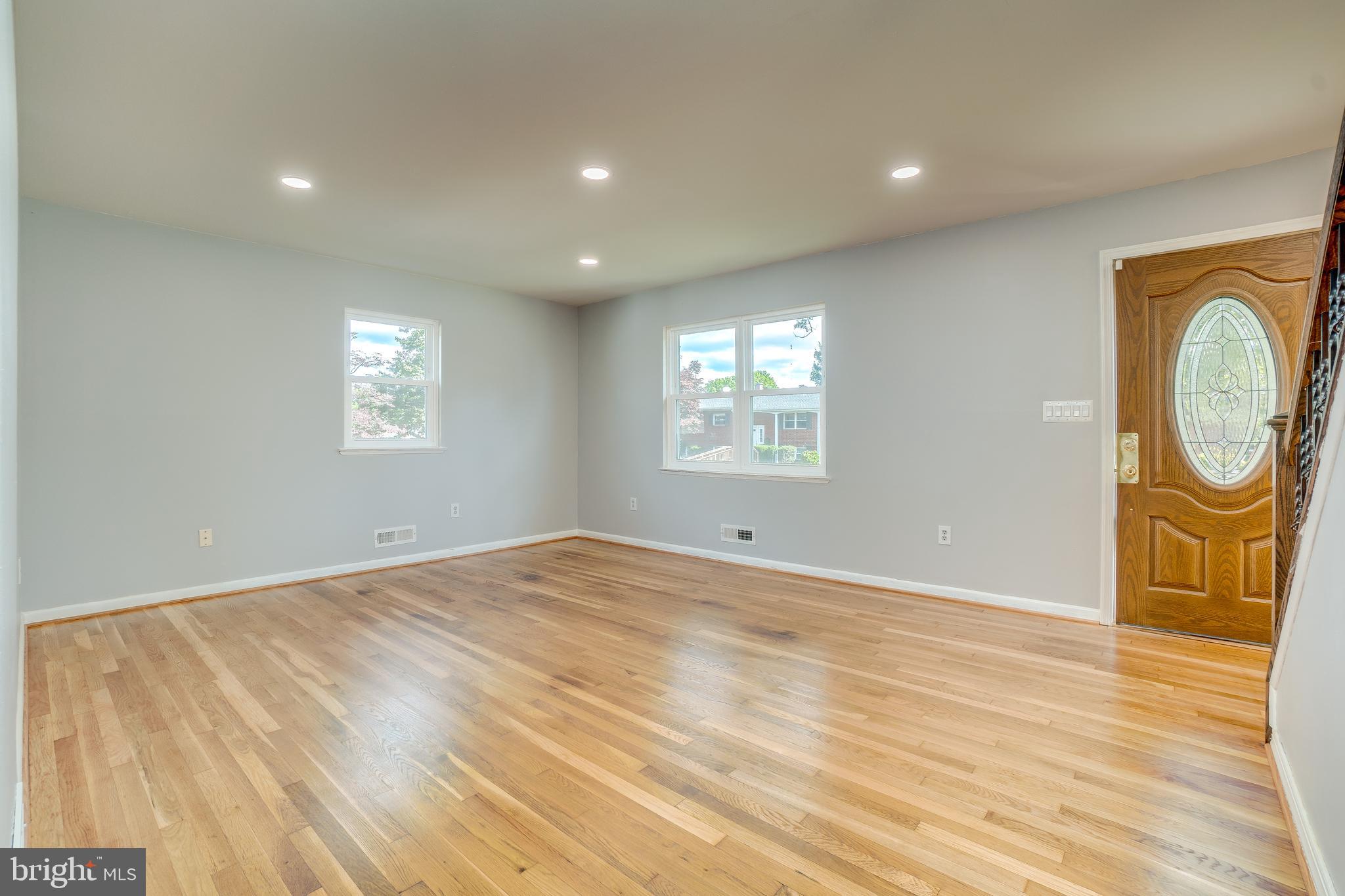 1414 Hallwood Road Baltimore, MD 21228 - Photo 2 of 44