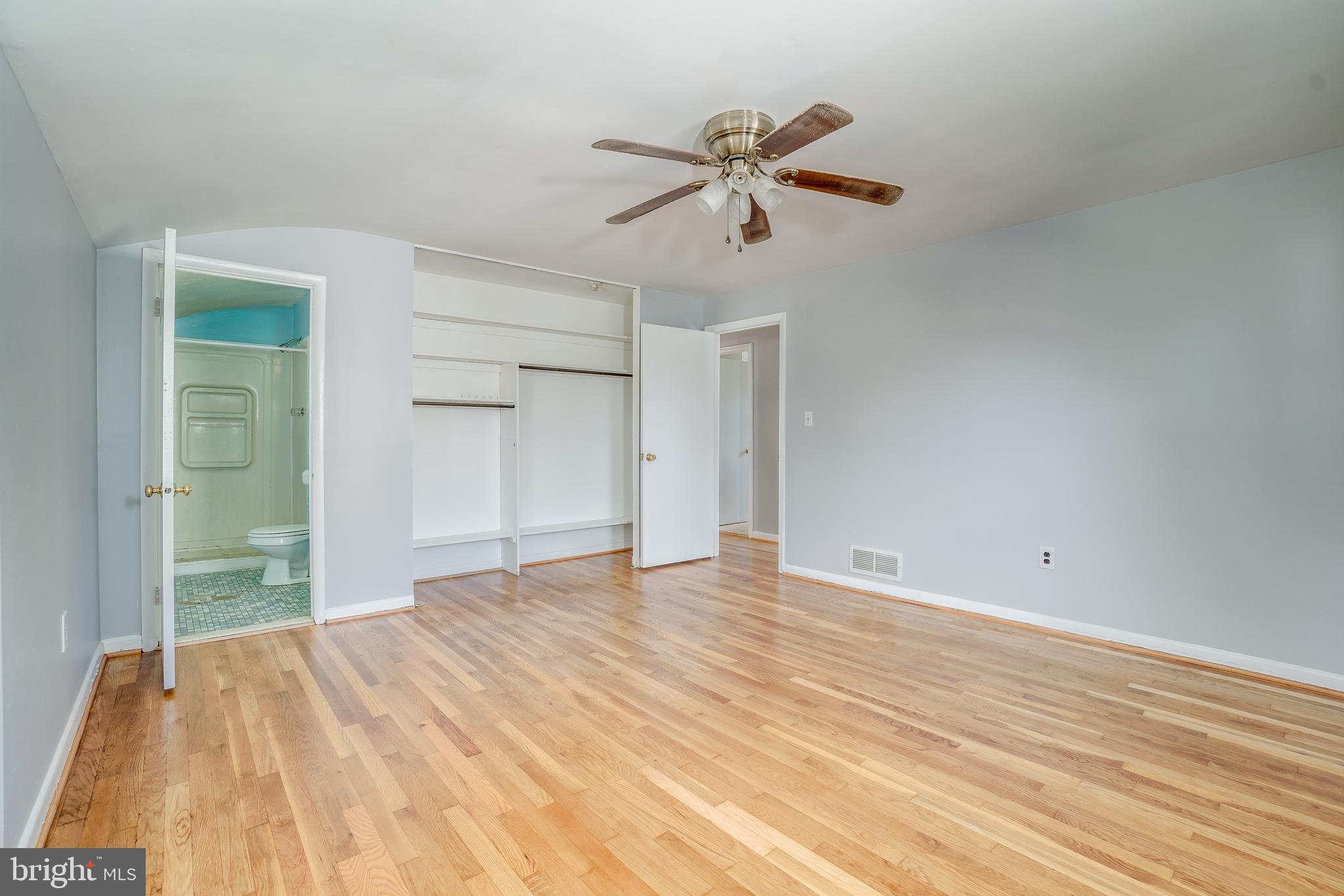 1414 Hallwood Road Baltimore, MD 21228 - Photo 13 of 44